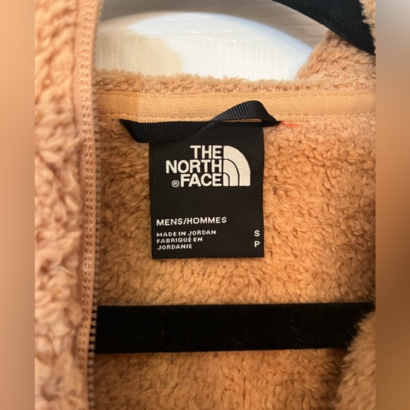 NWT The North Face Size Small Hooded Fleece. Color Tan w/ Red/Orange accents. - Picture 4 of 7